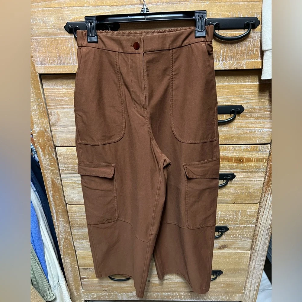 Lululemon Brown Cargo Pants - Picture 1 of 5